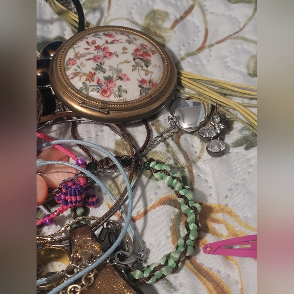 Assorted Jewelry In 2 Bags - Picture 7 of 11